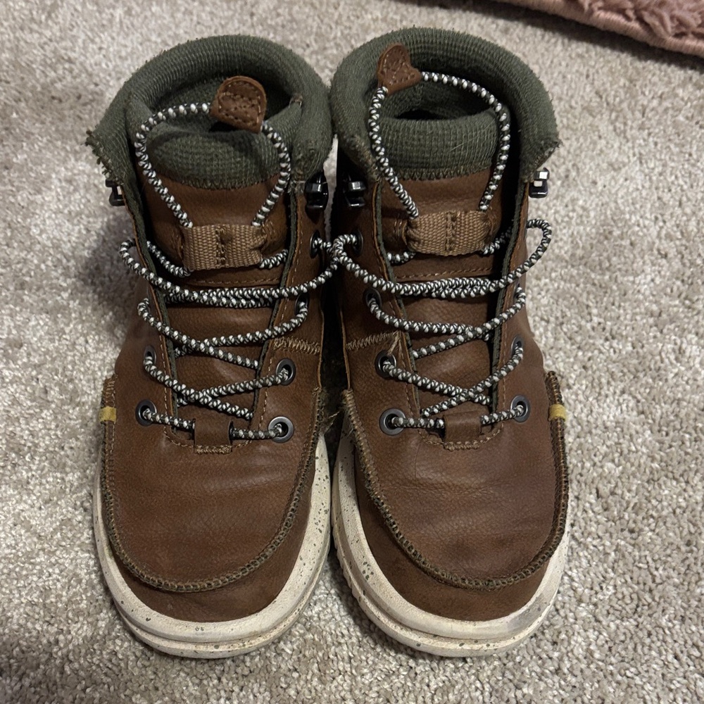 Hey Dude Yourh Brown Leather Boots with Green Accents